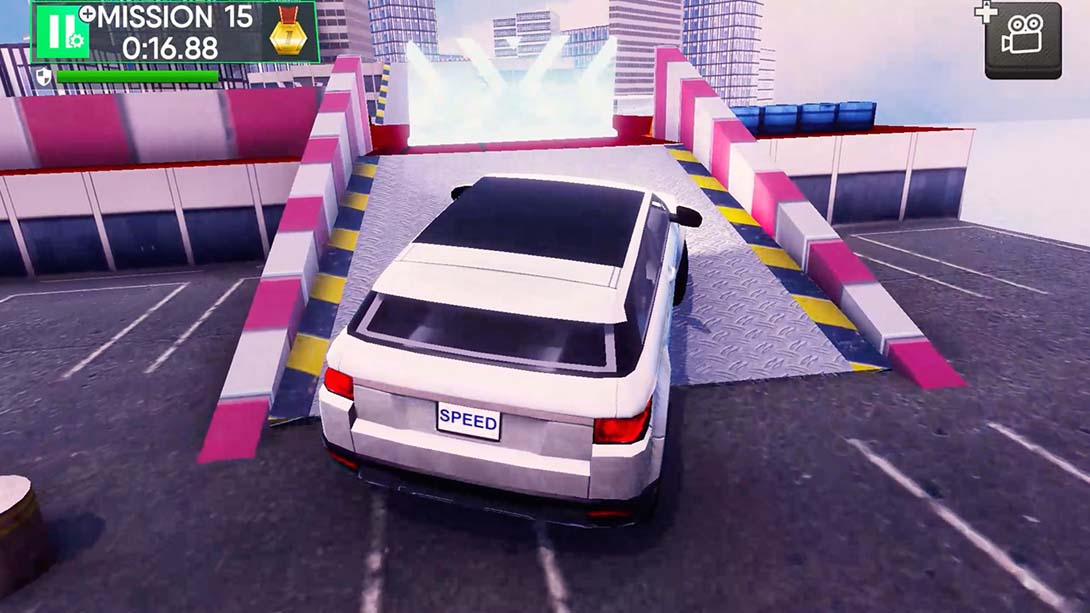 【美版】屋顶停车场 Roof Jump Stunt Driver_3